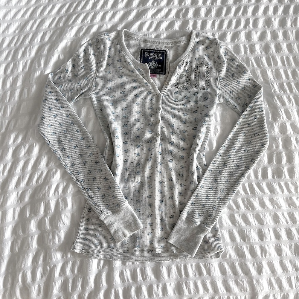 Super Rare VS PINK early 2000s floral Henley